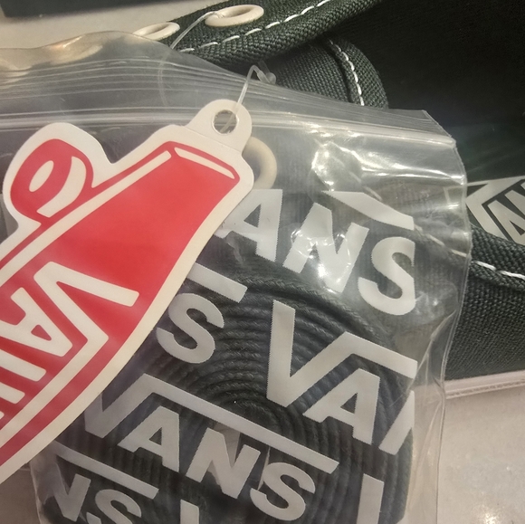 NIB VANS x Museum of Peace and Quiet. Authentic Size 5.5 Men's or 7 Women - Picture 11 of 11